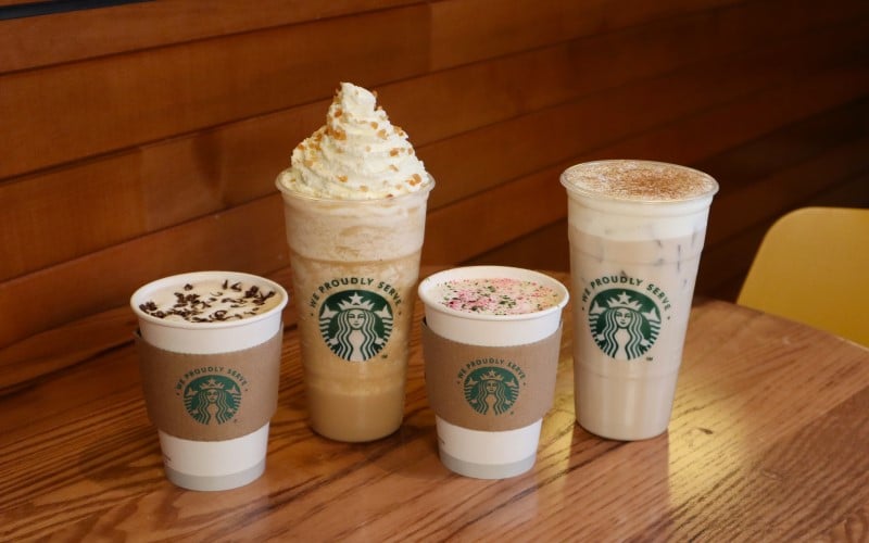 4 holiday starbucks drinks